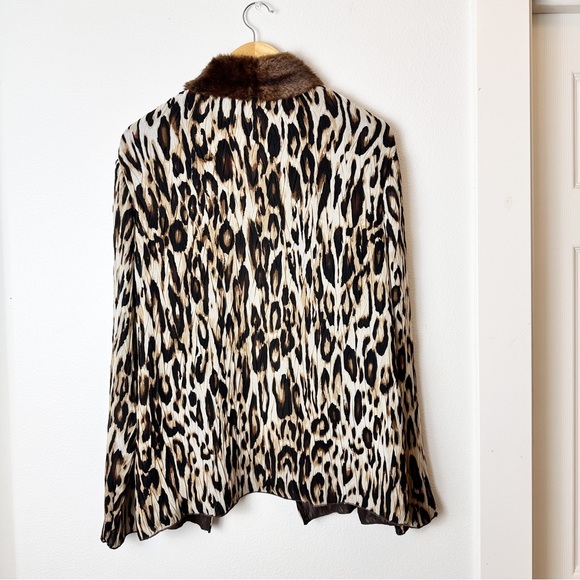 Chico’s Pleated Elegance Collar Jacket Faux Fur Animal Print sz L - Picture 4 of 8